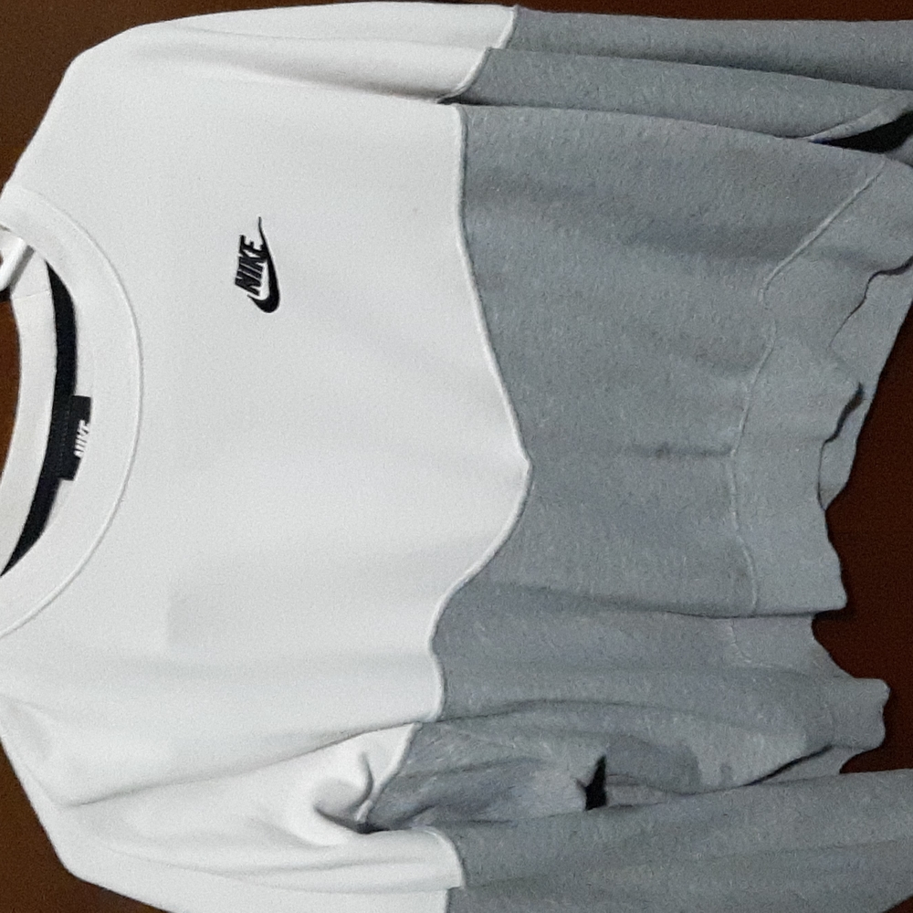 Nike crewneck sweatshirt